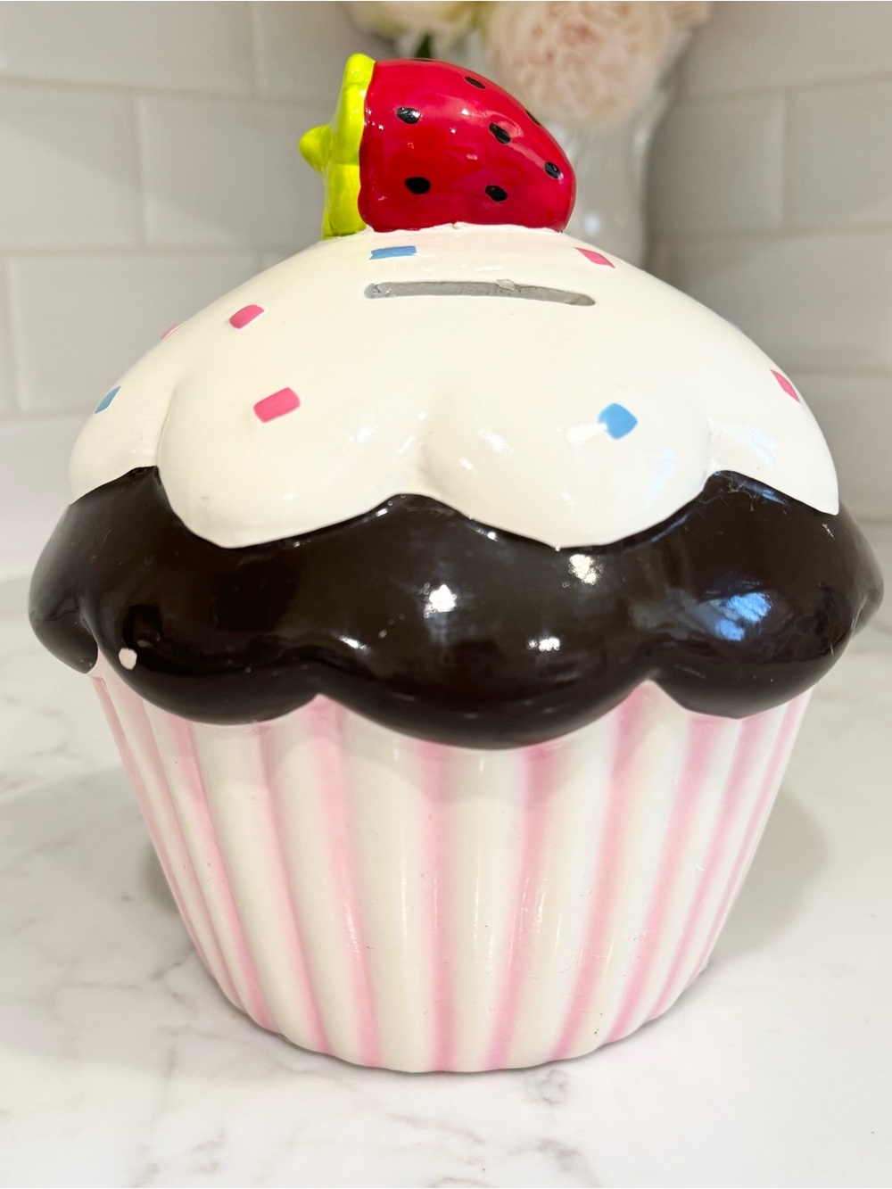 Large Strawberry Cupcake Coin Bank Ceramic 7” Target Decor 2011 Collection